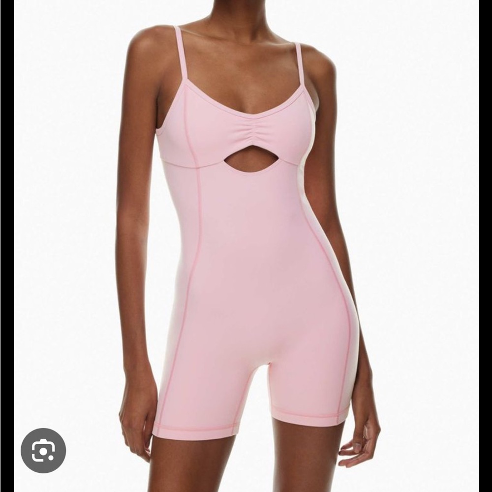 BUTTER Upbeat Romper
Ruched-front romper with cutout pink aritzia bodysuit